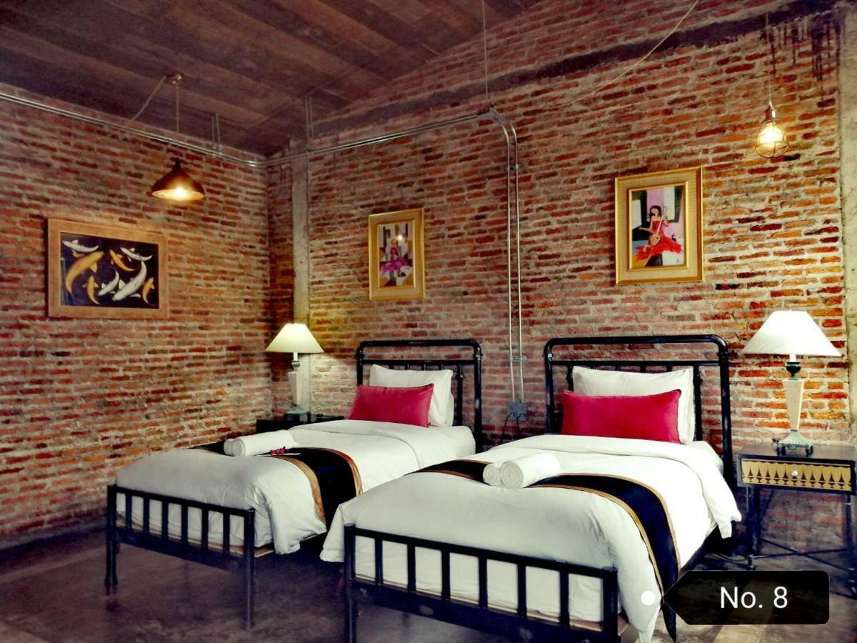 Px122 Dbest Hotel Nan Bagian luar foto